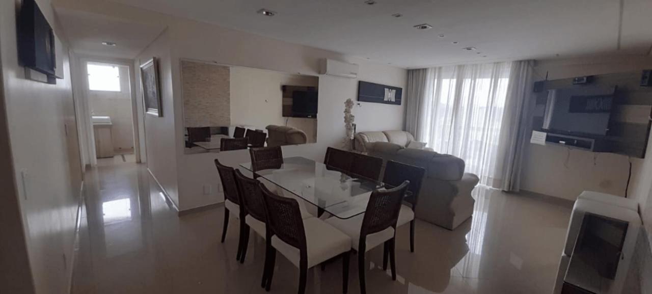 Lindo Apartamento No Coracao Da Cidade - Apartamento Inteiro Ou Seja Nao E Compartilhado Com Outras Pessoas - Perto De Tudo - 2 Quartos - Ar Condicionado - Churrasqueira - Cozinha Completa - 120 Metros Quadrados Ao Todo - Quartos Com 12 Metros Quadra 우니앙 다 비토리아 외부 사진